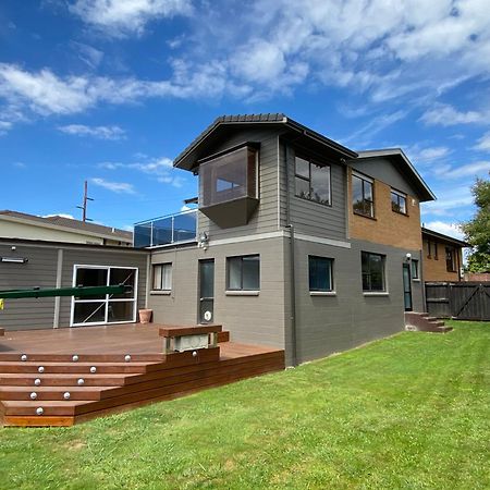 Spacious Retreat With Mountain View Rotorua Buitenkant foto