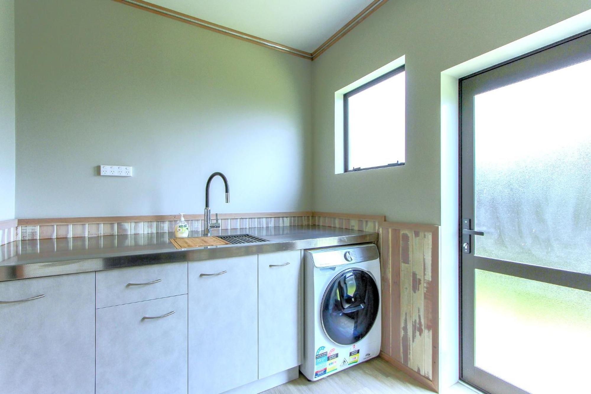 Spacious Retreat With Mountain View Rotorua Buitenkant foto