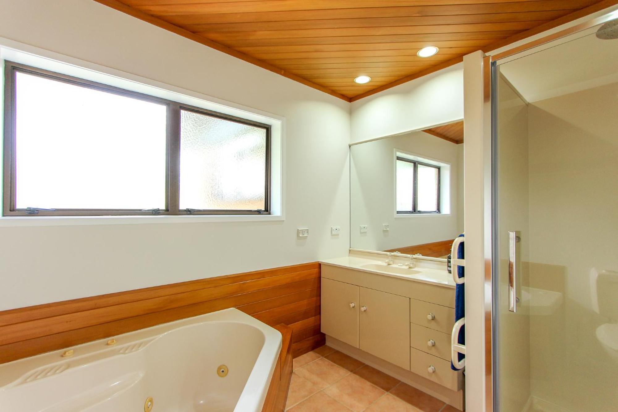 Spacious Retreat With Mountain View Rotorua Buitenkant foto